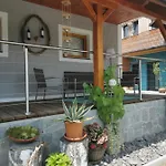 Winzer - Weingut Dietl *