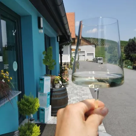 Дом отдыха Winzer - Weingut Dietl Ригерсбург