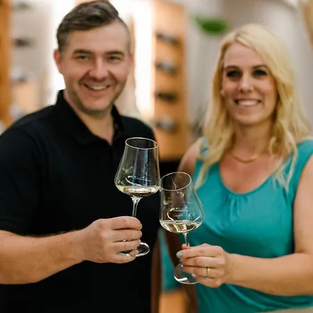 Winzer - Weingut Dietl 度假居