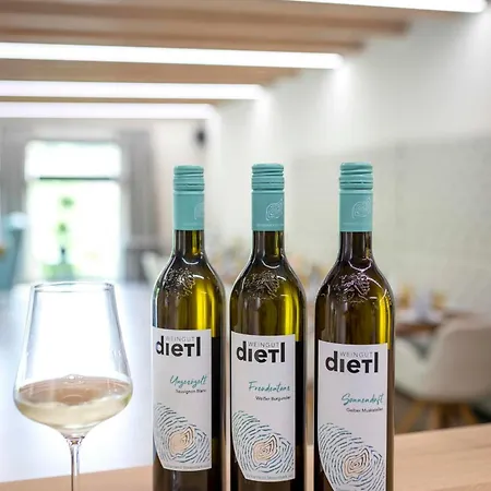 Winzer - Weingut Dietl