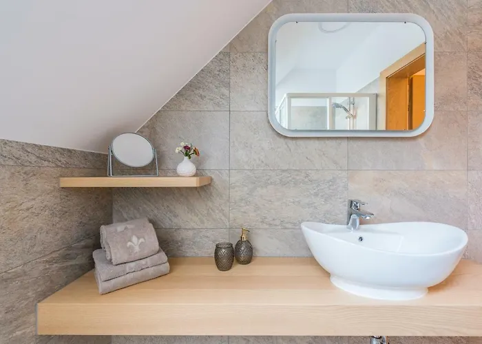 Nyaraló Winzer - Weingut Dietl Riegersburg